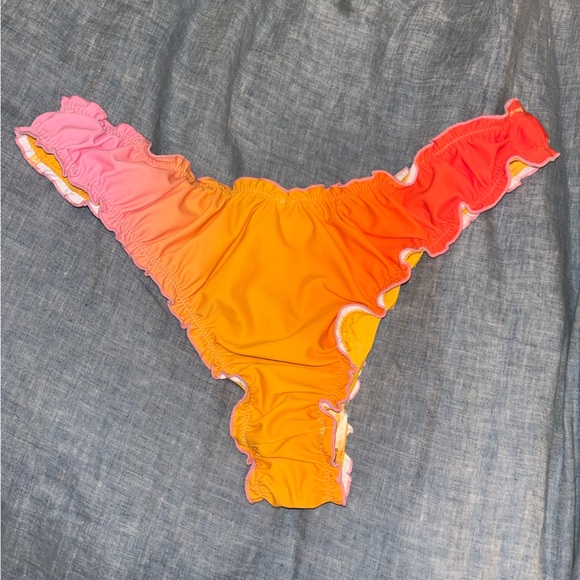 Weworewhat Baby Pink Gradient Scrunchie Delilah Bottom - NWOT size small - Picture 6 of 8